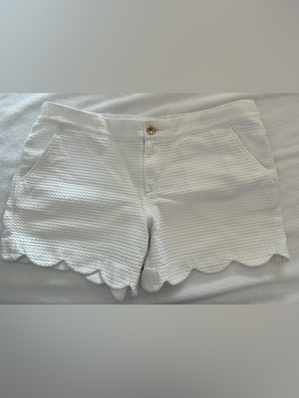 Lilly Pulitzer White High-Waist Scalloped-Hem Shorts